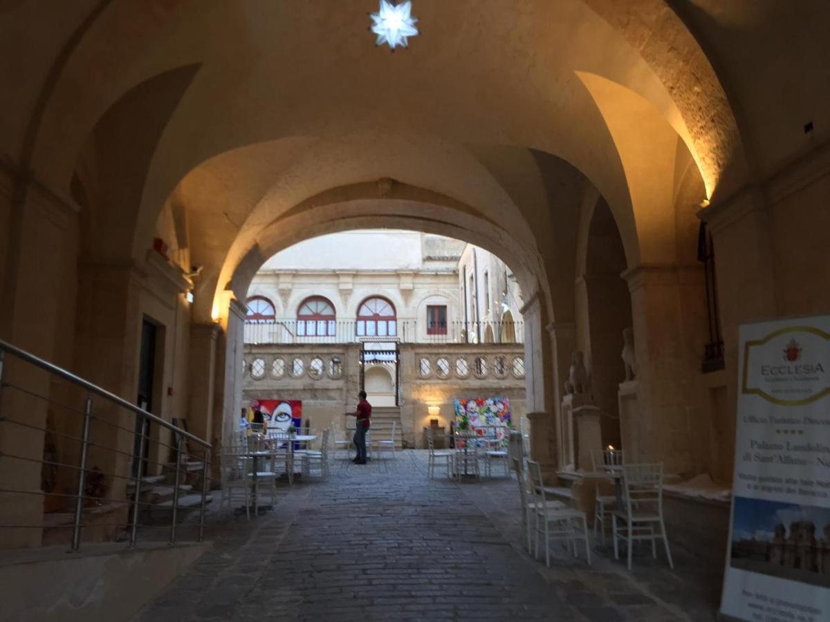 נוטו Landolina Palace Hotel מראה חיצוני תמונה